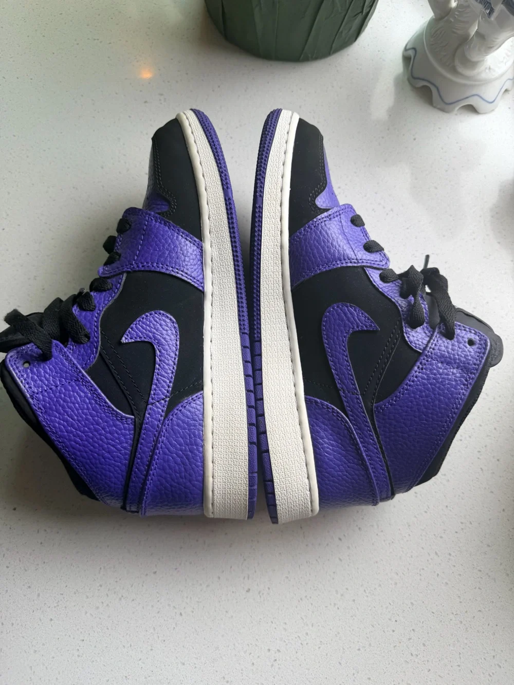 Nike Air Jordan 1Mid GS Black Purple Sneakers Shoes Size 6 Y